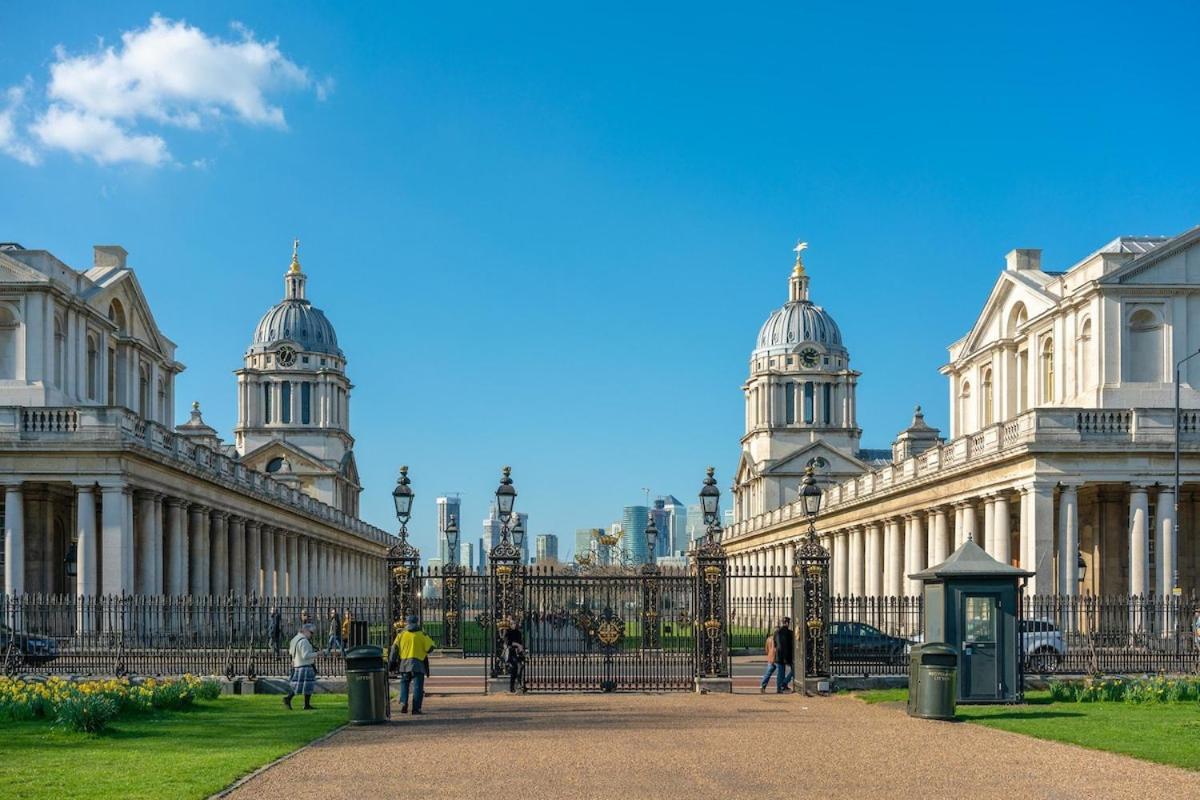 3 Bed Balcony Greenwich Retreat * Londra
