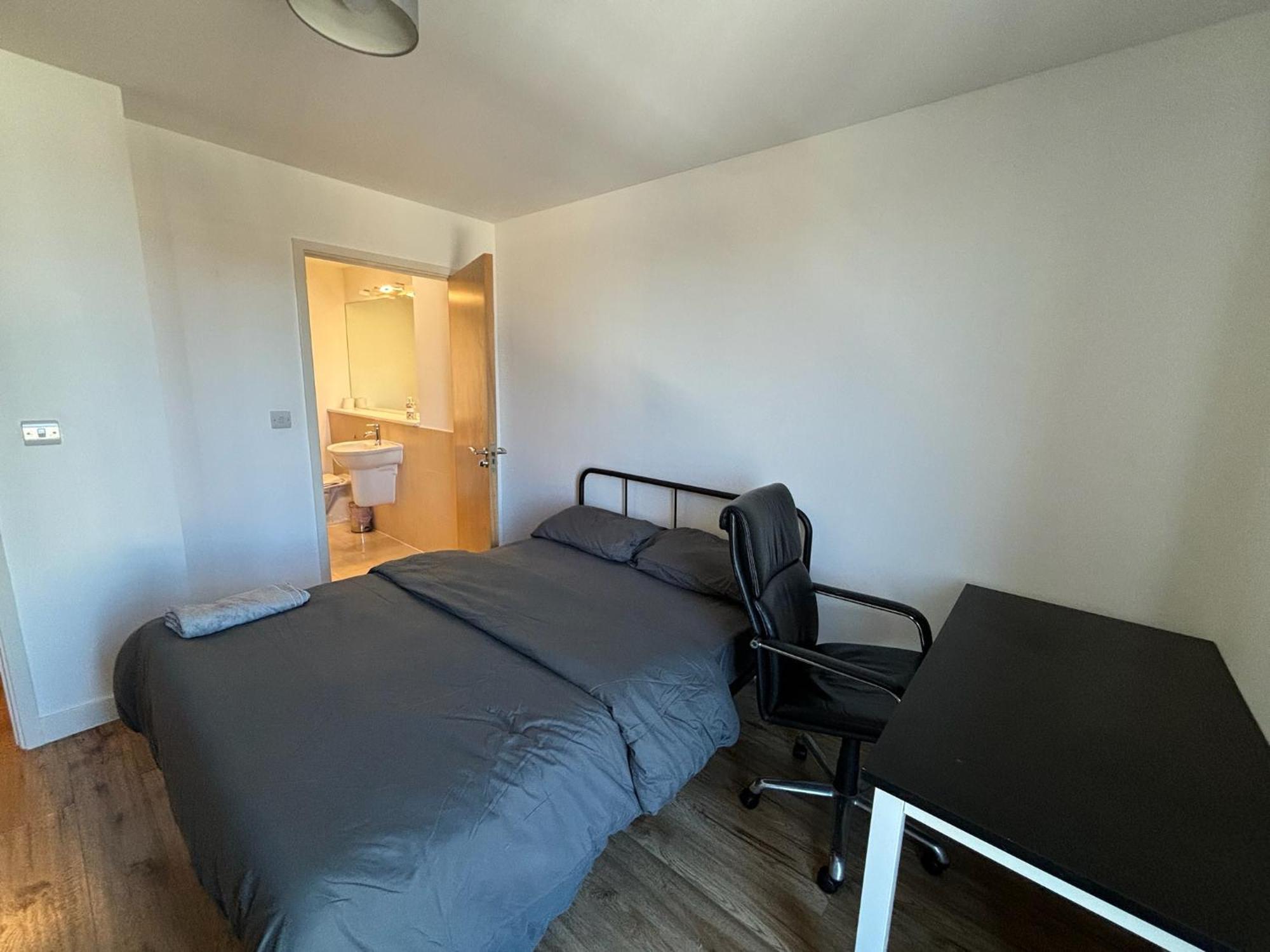 3 Bed Balcony Greenwich Retreat Londra